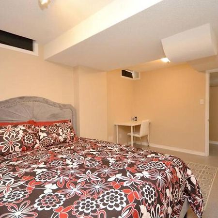 Riz Khan Peaceful Mississauga Home エクステリア 写真